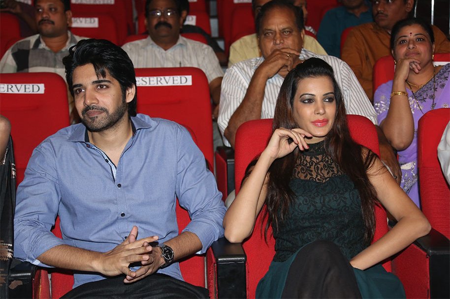 Manam-100-days-and-Oka-Laila-Kosam-Audio